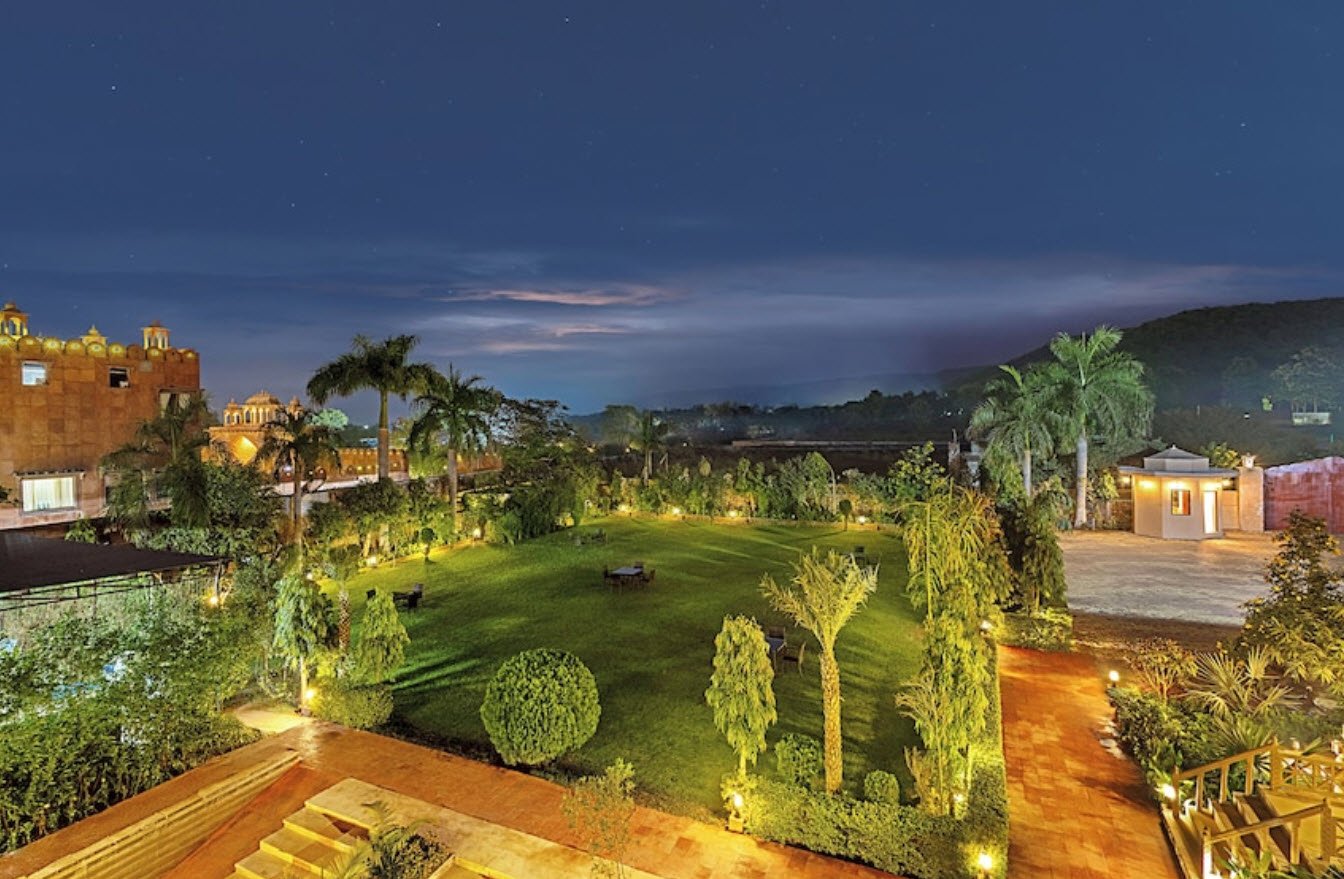 Top 6 Luxury Hotels Near Ranthambore National Park